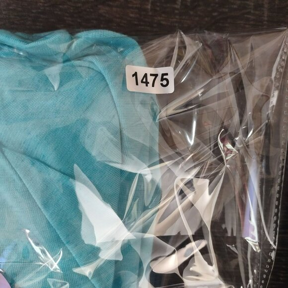 St Johns Bay Womens Blue Keyhole Peasant Top M Casual Lightweight Everyday - Picture 7 of 7